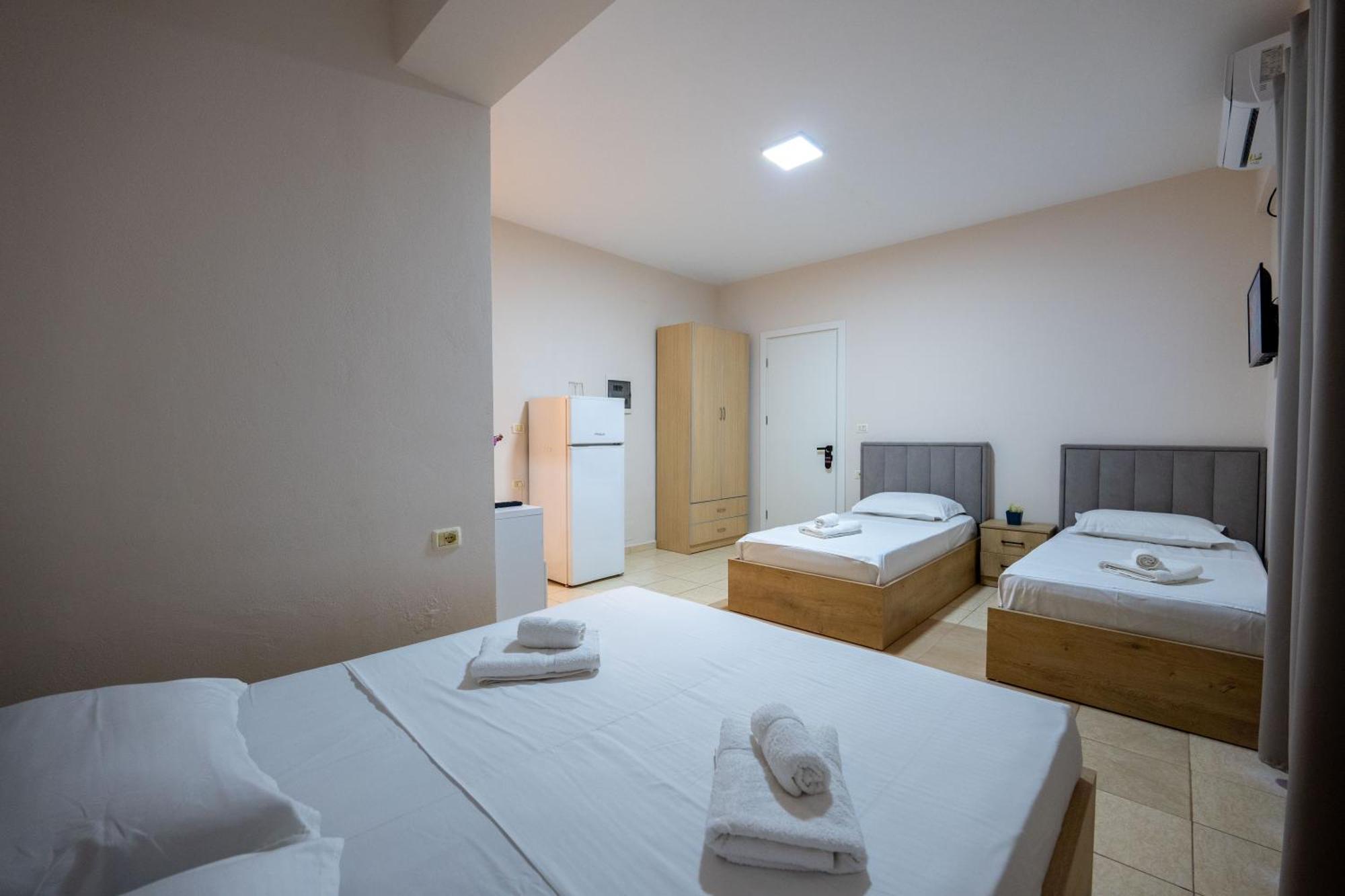 Twins Hotel Ksamil Exterior photo